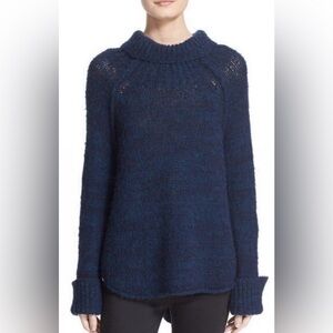 Brochu Walker Newton‎ Alpaca
Funnelneck Sweater size small NWT